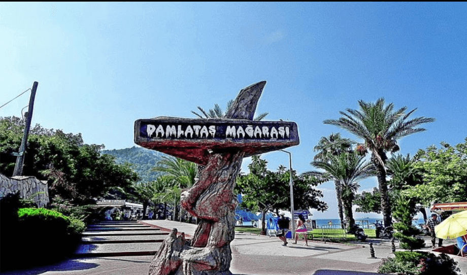 Antalya Alanya Mahmutlar Центр города